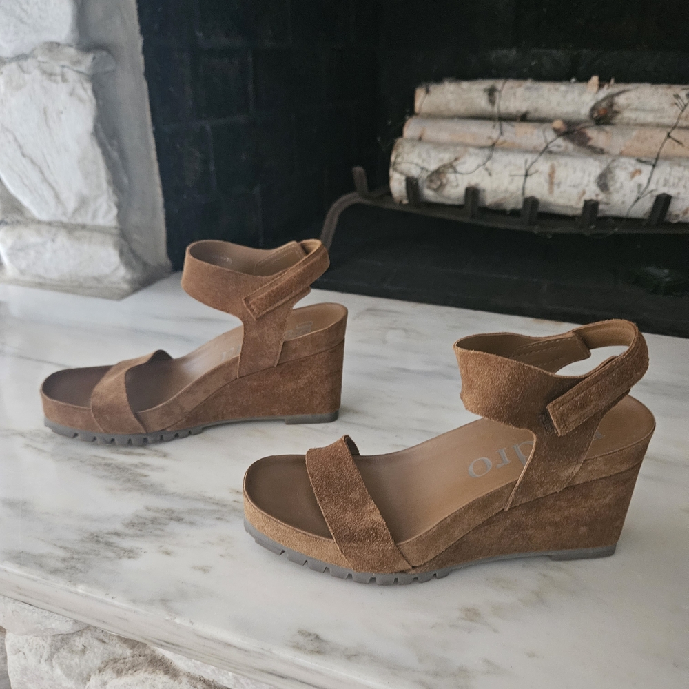 Pedro Garcia Brown Suede Wedges